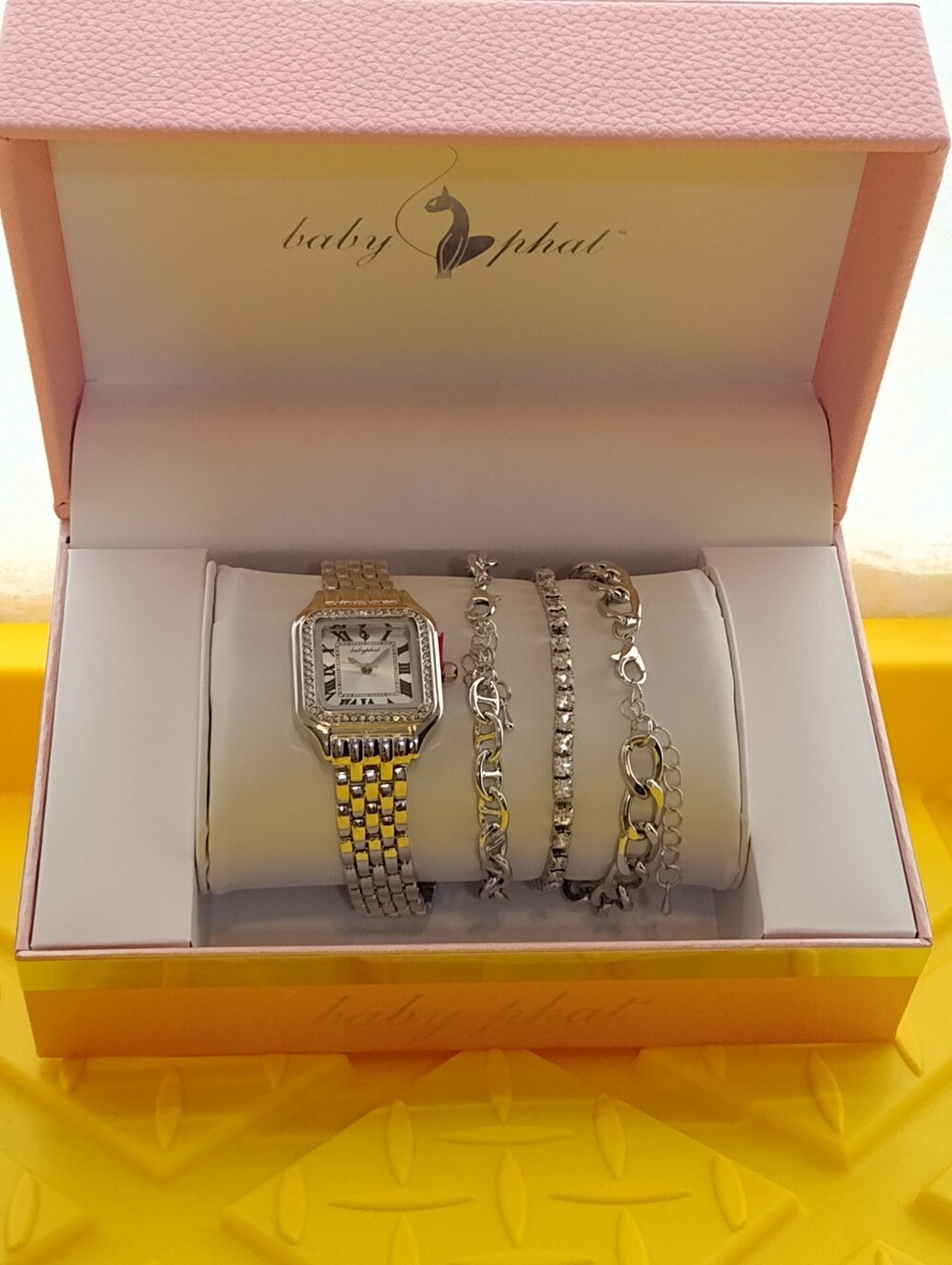 BABY PHAT WATCH SILVER TONE RHINESTONES BABY PHAT BRACELET WATCH SET NEW..